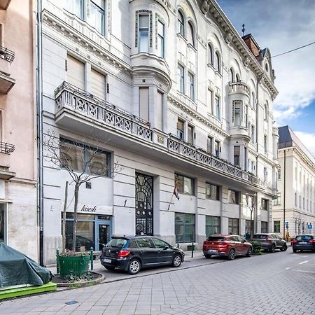 Convenient Apartment At Gastro Driven Location Budapest Eksteriør billede