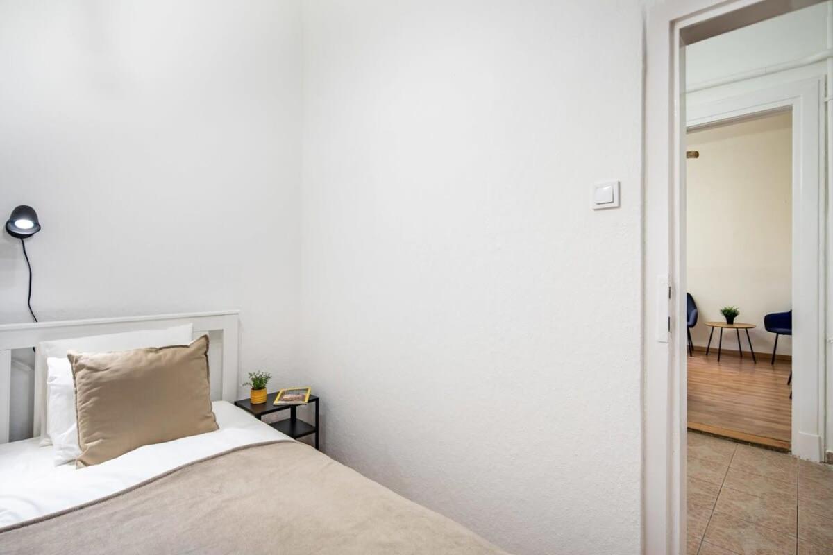 Convenient Apartment At Gastro Driven Location Budapest Eksteriør billede