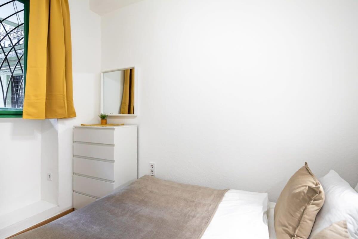 Convenient Apartment At Gastro Driven Location Budapest Eksteriør billede