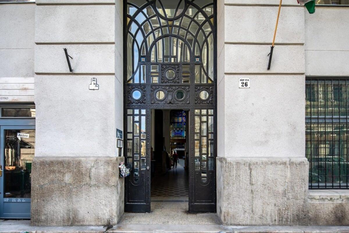Convenient Apartment At Gastro Driven Location Budapest Eksteriør billede