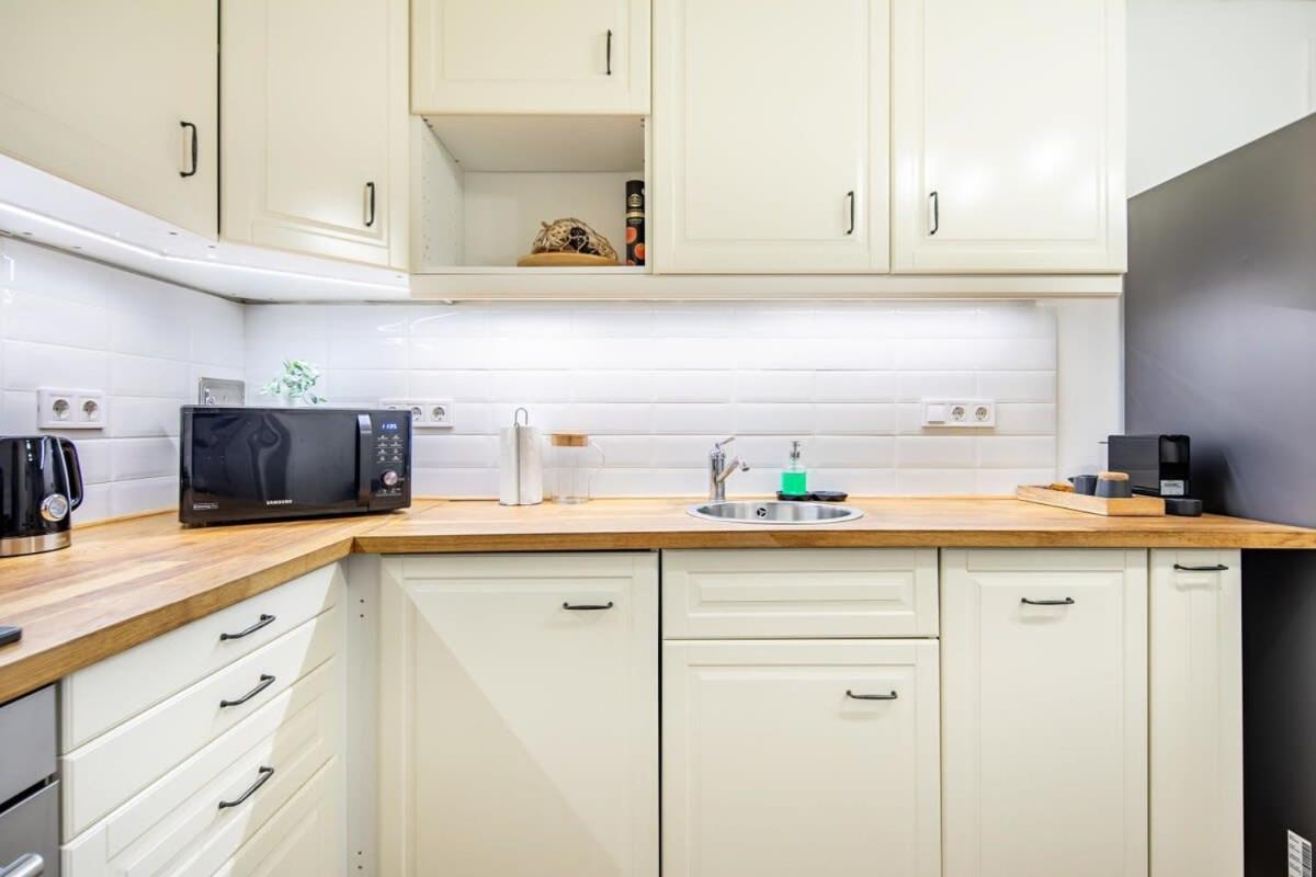 Convenient Apartment At Gastro Driven Location Budapest Eksteriør billede